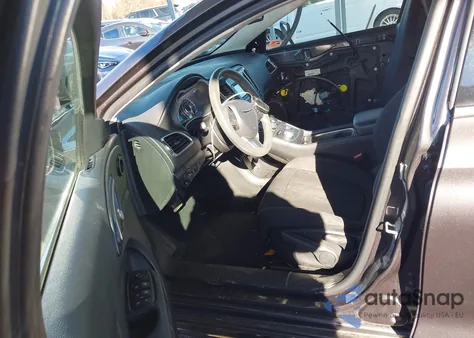 2015 Chrysler 200 Limited z USA, uszkodzony, nr VIN 1C3CCCAB3FN741880